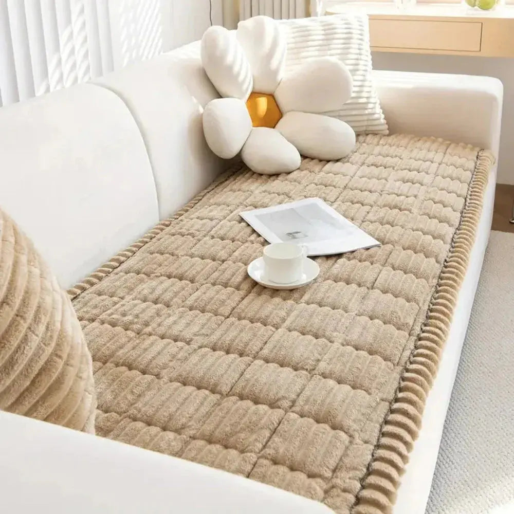 Elastisk sofabetræk i jacquard med flæsekant