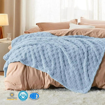 Ternet fleecetæppe til sofa og seng
