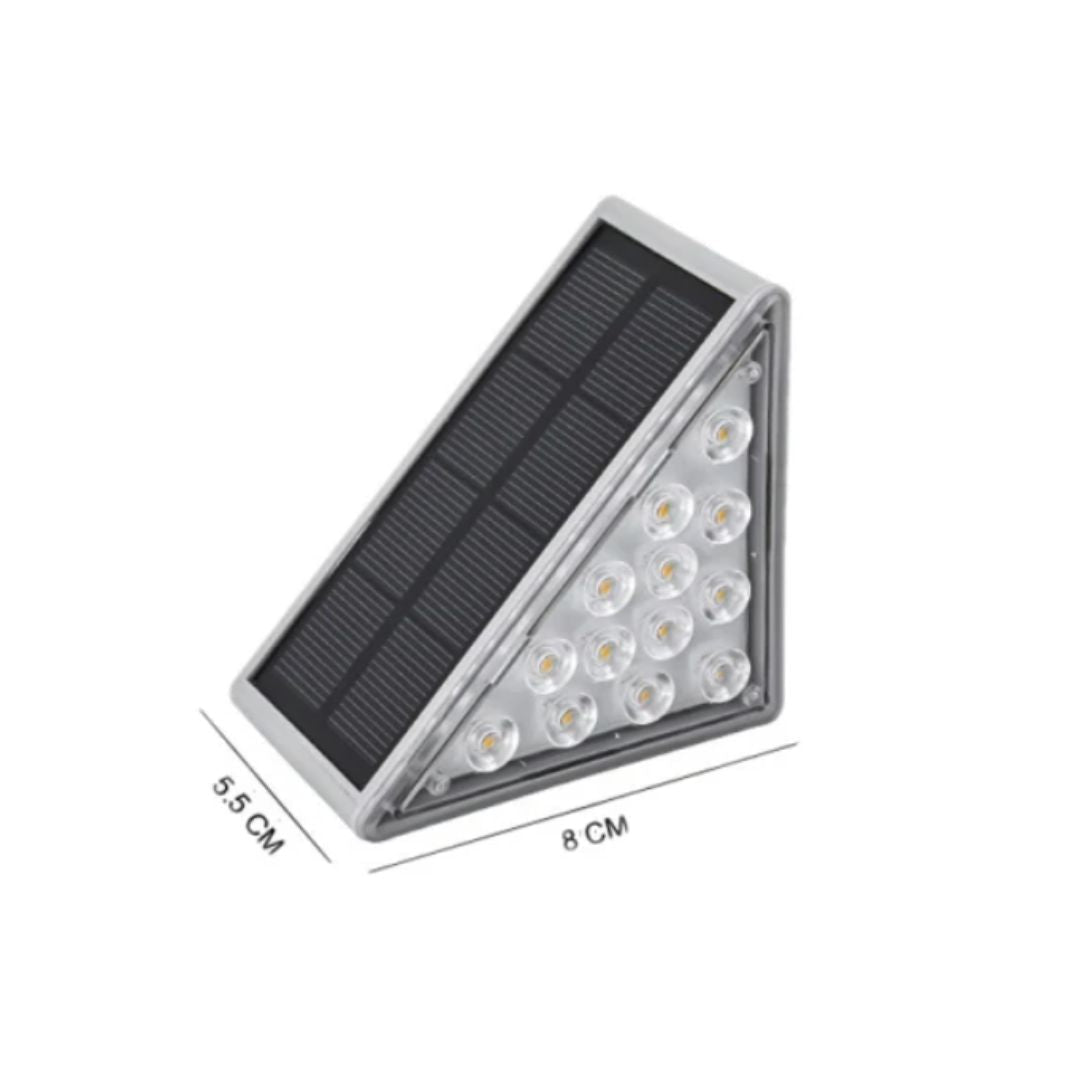 Solcelledrevet LED-trinlampe med bevægelsessensor