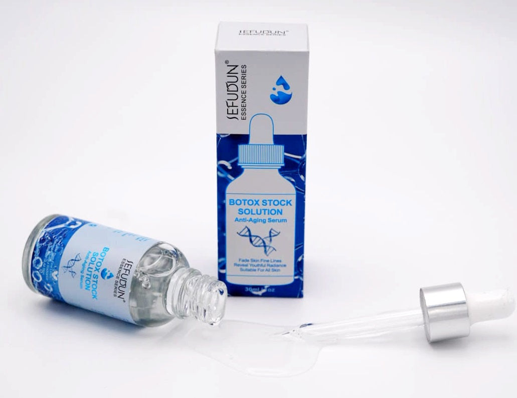 Fugtgivende kosmetisk serum til fine linjer