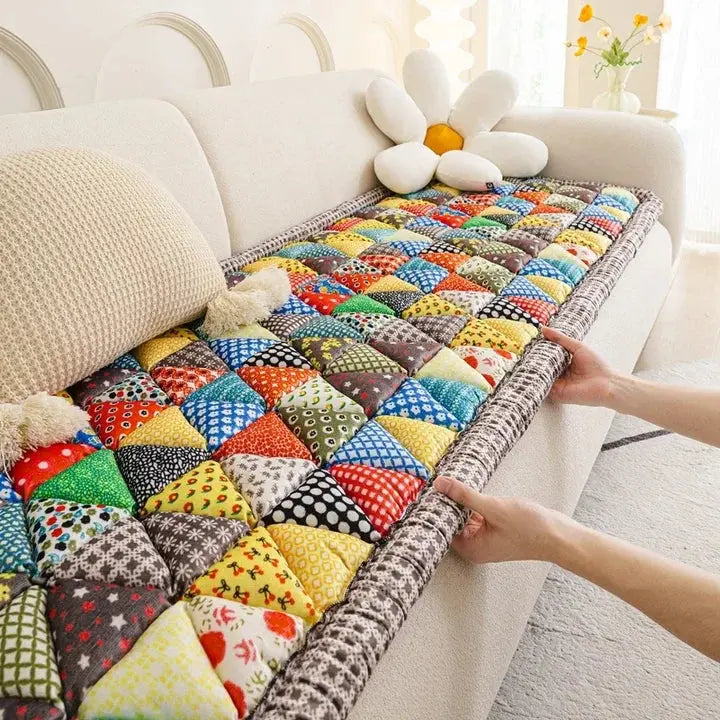 Sofaoverkast med klassisk blomstermønster