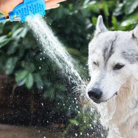 Hundebadehandske i silikone med haveslangetilslutning
