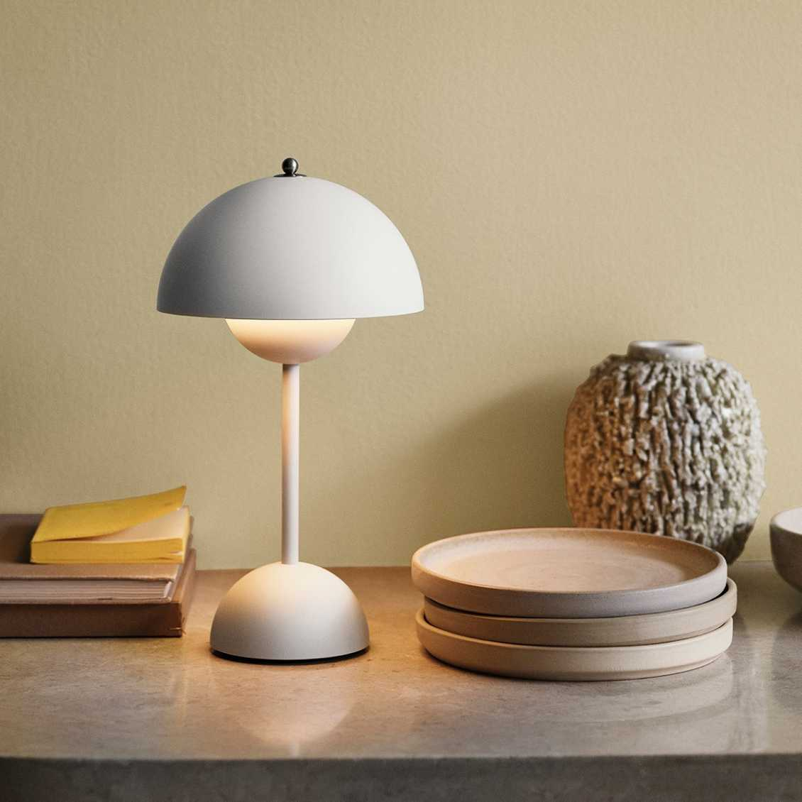 Trådløs LED-bordlampe i svampedesign med touchdæmper