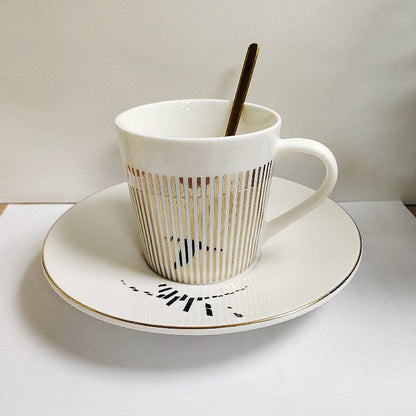 Porcelænsunderkop med guldstriber til kaffekop
