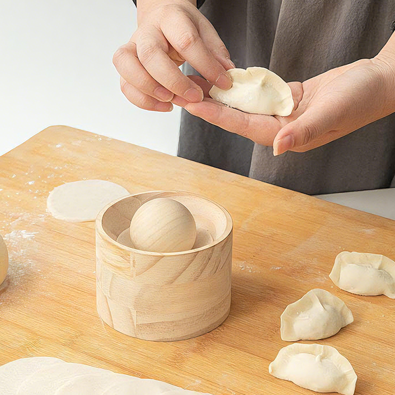 Dejpresser i træ til dumplings med slip-let-overflade