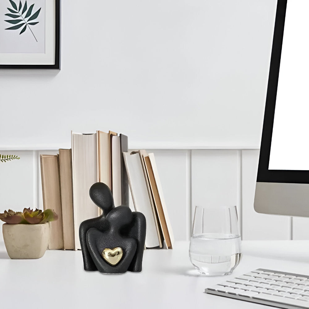 Minimalistisk parfigur med glat overflade