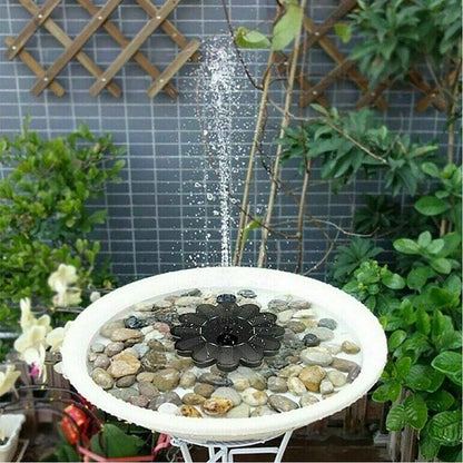Solcellefontæne i blomsterdesign til havedam