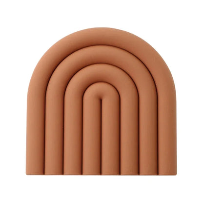 Regnbuefarvede bordskånere i silikone – 2 stk., 15 × 15 cm