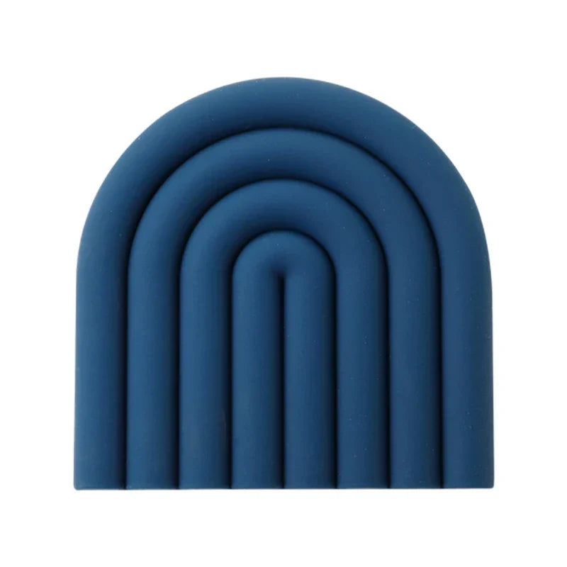 Regnbuefarvede bordskånere i silikone – 2 stk., 15 × 15 cm