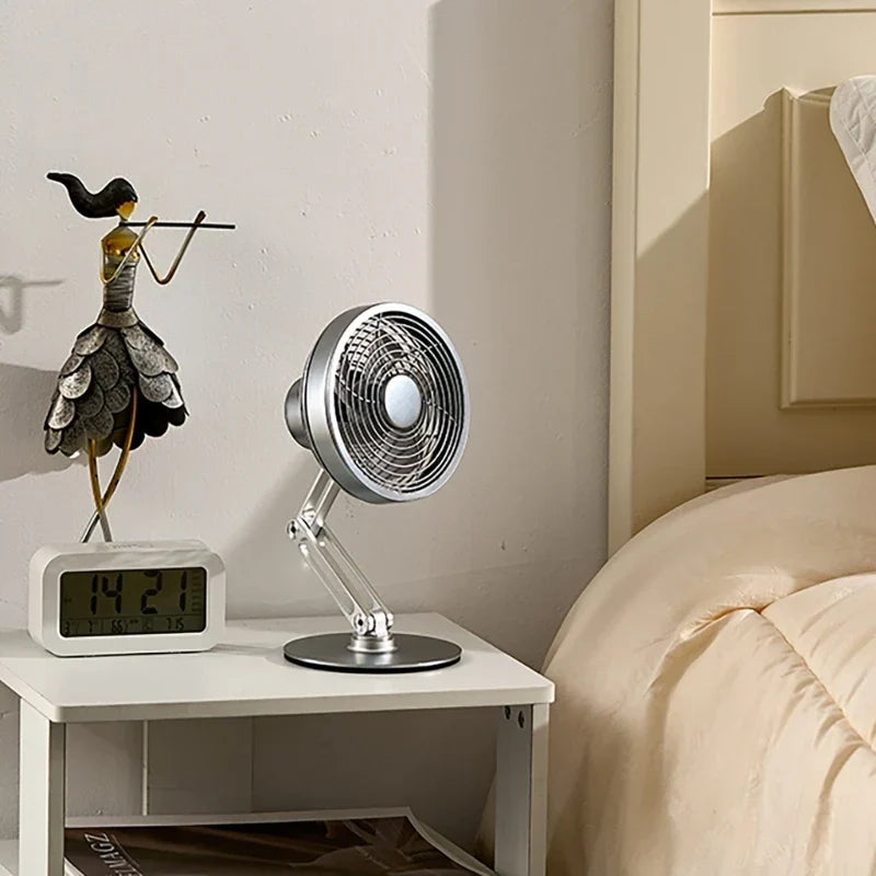 Genopladelig miniventilator i aluminium med 3 hastigheder