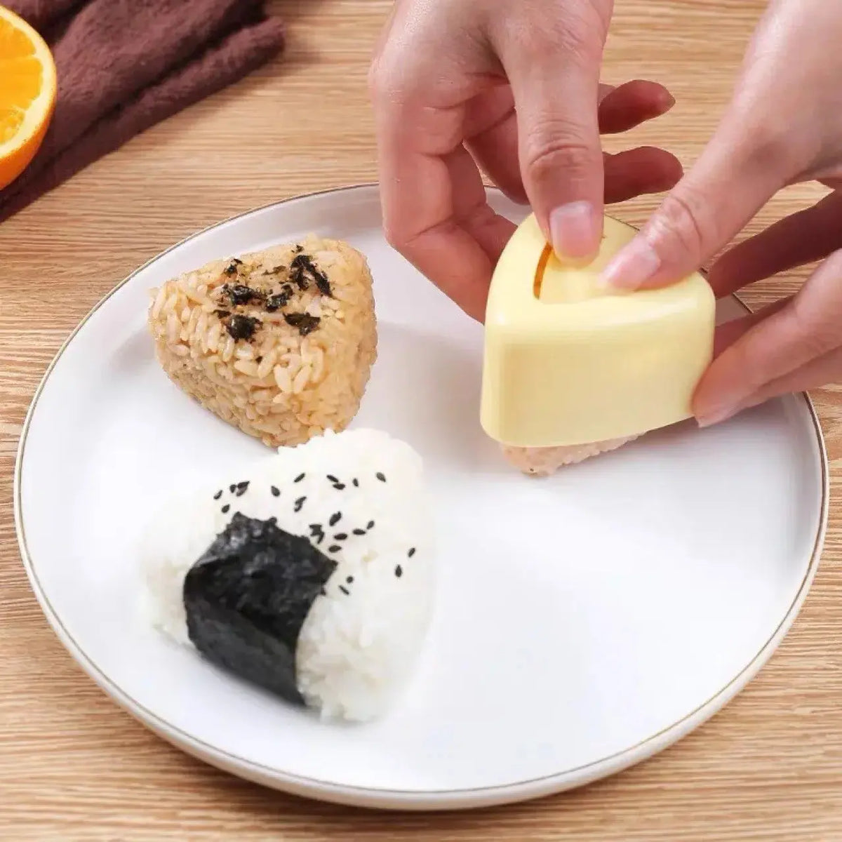 Trekantede risforme til onigiri – 2 stk.