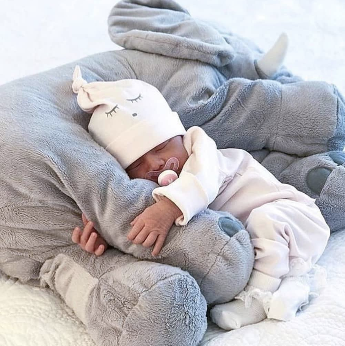 Elefantformet babypude i 40 eller 60 cm