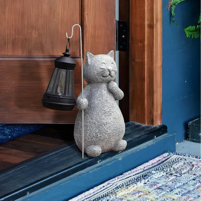 Solcellelampe med kattefigur til haven