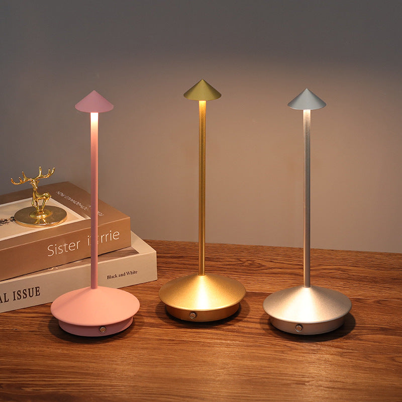Trådløs bordlampe med touchdæmper og USB-opladning
