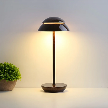 Svampeformet bordlampe med touchdæmper