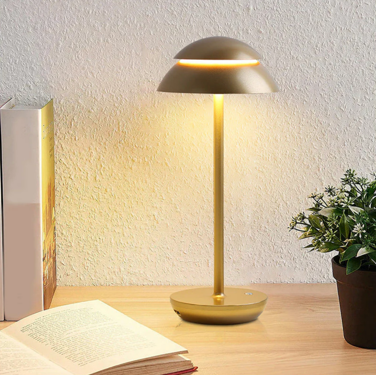 Svampeformet bordlampe med touchdæmper