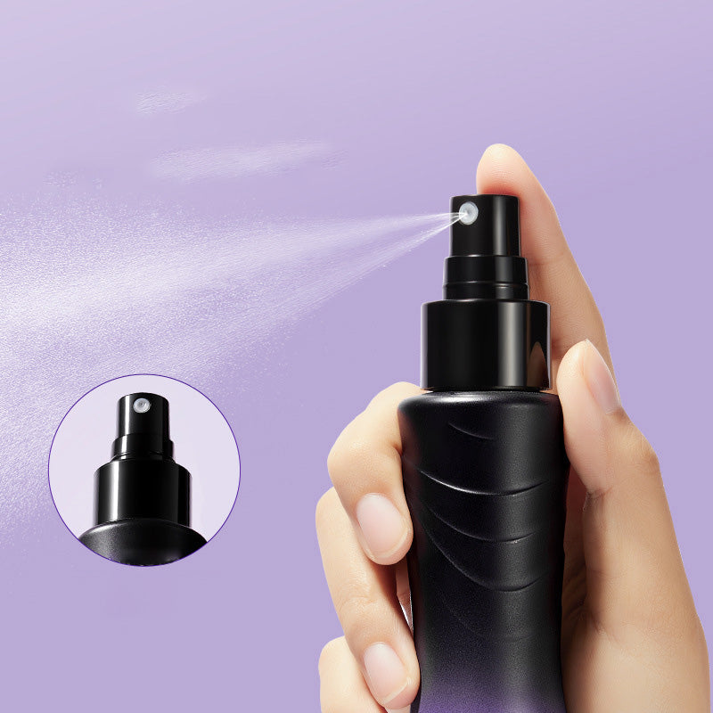 Volumenspray med løft ved hårrødderne