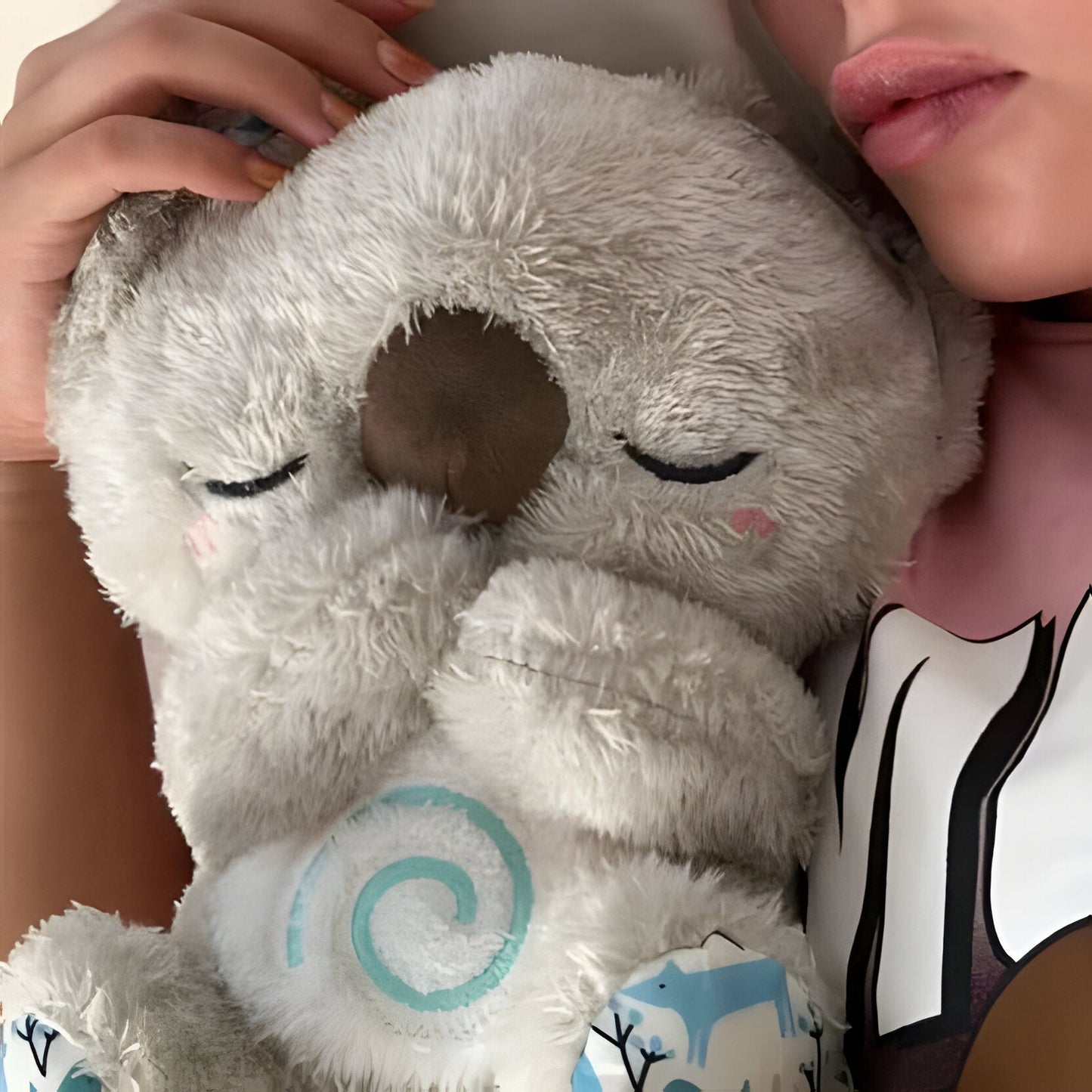 Koala-bamse med rytmisk lyd, lys og bevægelse