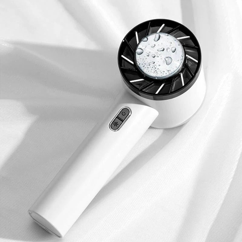 Bærbar mini-ventilator til personlig køling