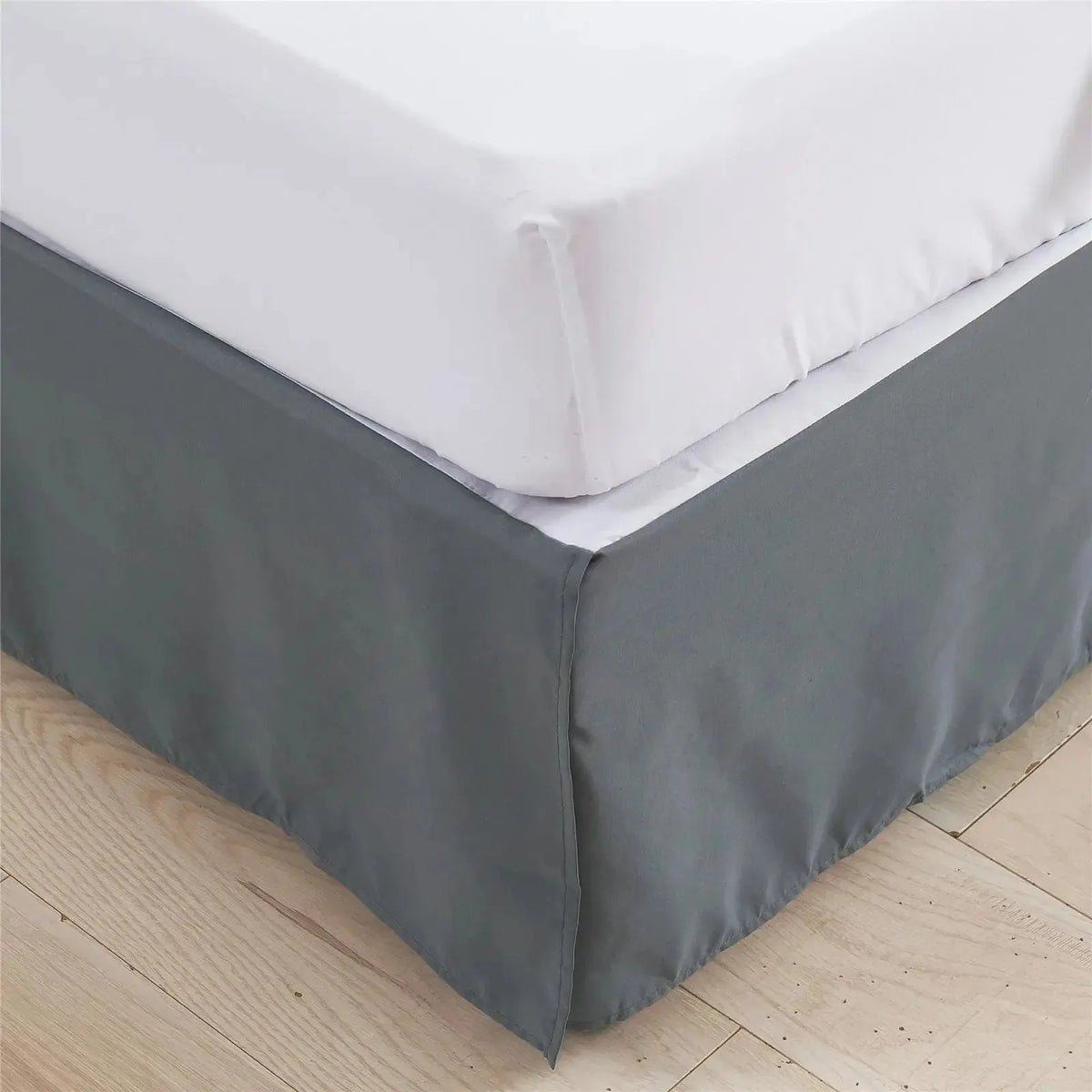Ensfarvet sengekappe til 150 cm seng