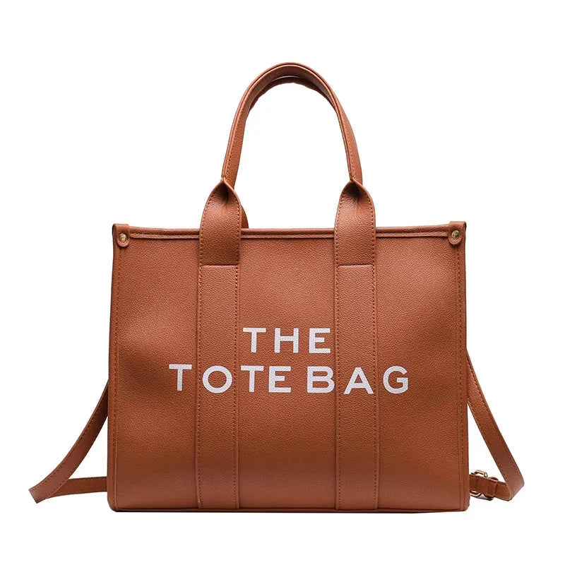 Rummelig totebag i vegansk læder til kvinder